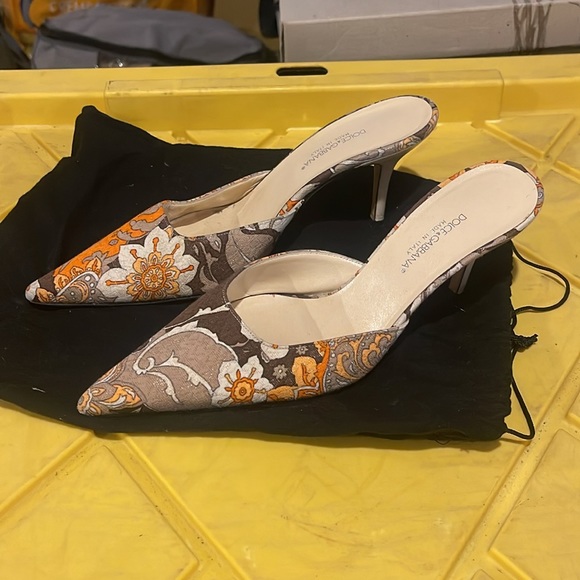 Dolce and Gabbana kitten heels - Picture 3 of 9